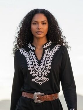 NEW‎ Nanette Lepore Black Chiffon Tunic White Embroidered Contrast Boho Top Sz L